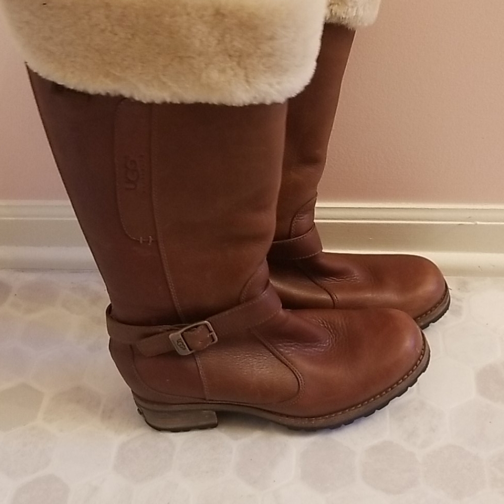 UGG camel shearling boots - Picture 2 of 12